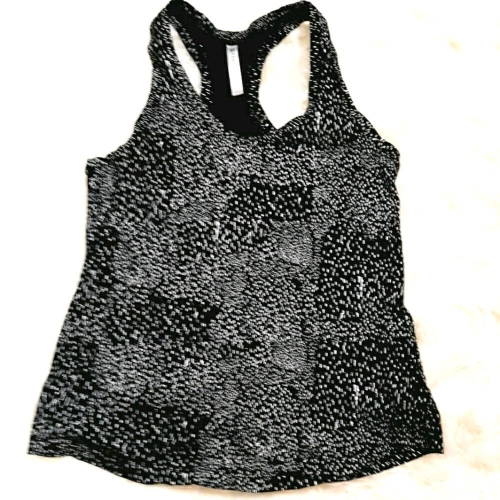 Fabletics Racerback top - Picture 1 of 5